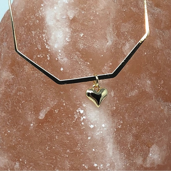 2/$30 NWT 14K Gold Plated Octagonal Hoop Earrings with Gold Plated Mini Hearts - Picture 5 of 10